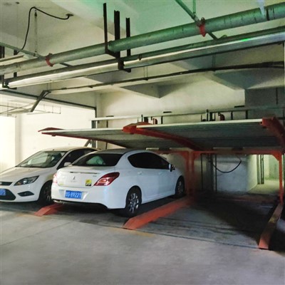 Visoki dvoetažni sistem za podizanje i pomicanje u prizemlju